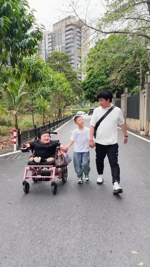 州求大双哥复合大双哥称已复合正备孕开元棋牌李喜梅带全家十几口人赴贵